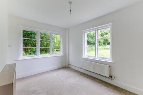Bedroom 2 (1)