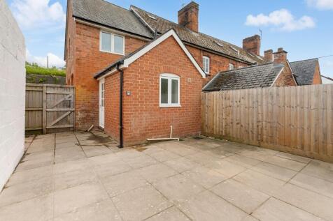 Rear Courtyard Garden