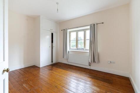Bedroom 2 (1)