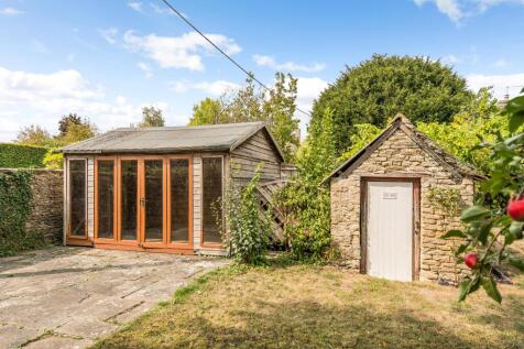 Garden office and store