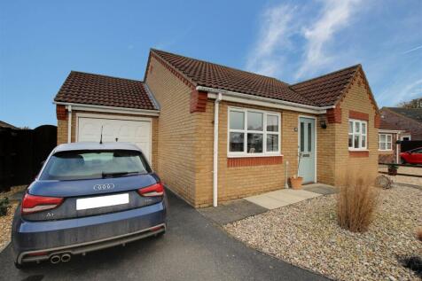 Driveway/Garage