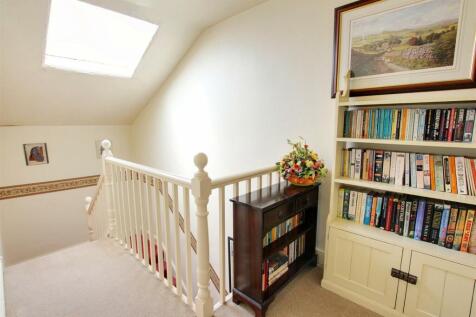 2nd floor Landing