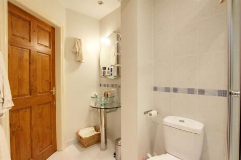 Jack &amp; Jill En-suite Shower Room