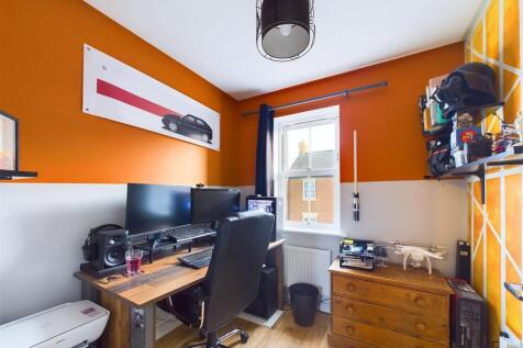 Office/Bedroom 3