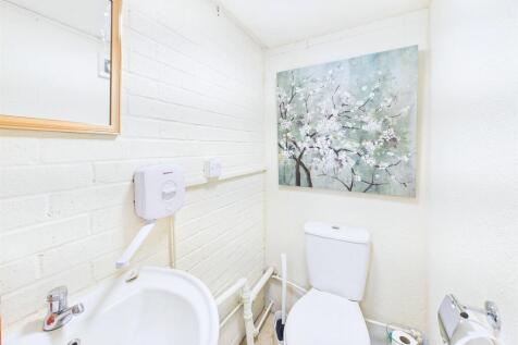 Detached Office WC