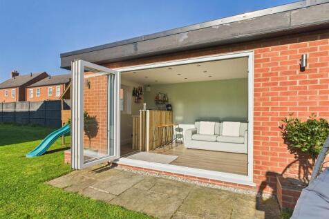 Garden room