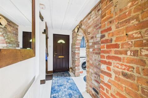 Side Entrance Hall