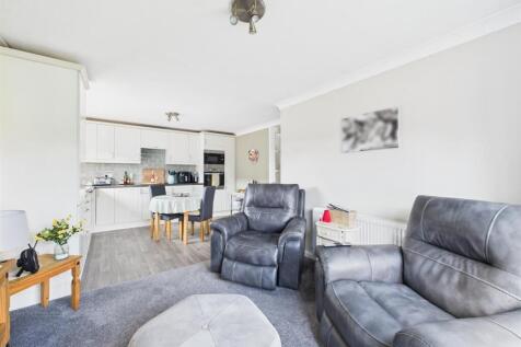Kitchen/Living Area
