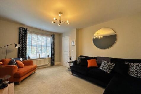 lounge reverse