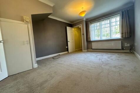 lounge reverse