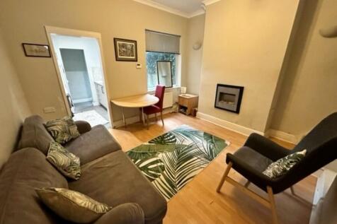 lounge oct 2023