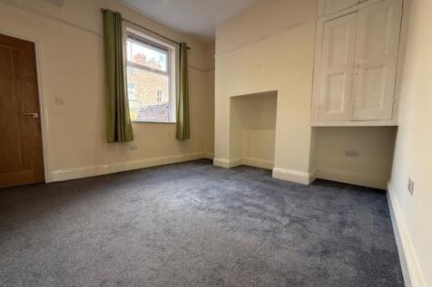 lounge reverse