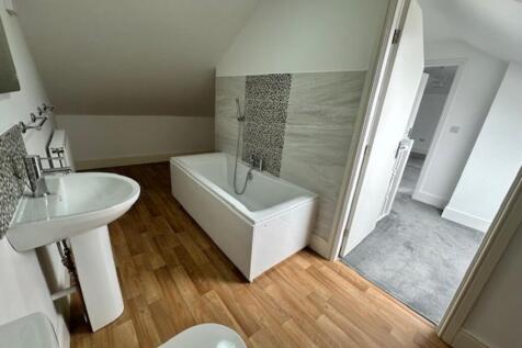 loft ensuite 2