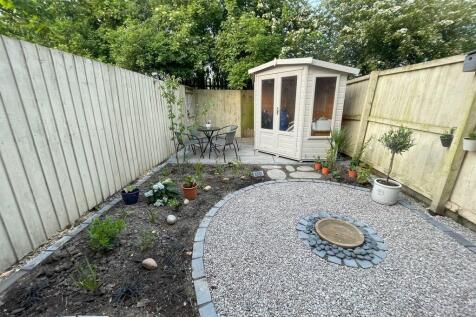 BACK GARDEN