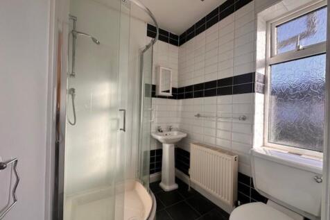 ensuite 2