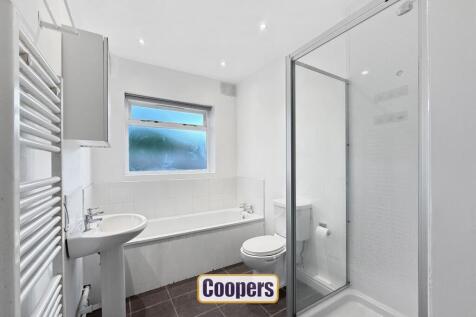 Bath/Shower Room