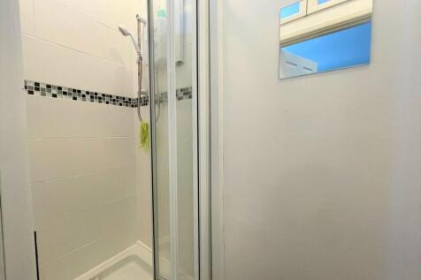 flat 18 113 Holyhead.jpeg