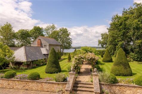 Gardens &amp; Water View