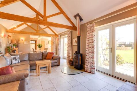 Dining/Sitting Room
