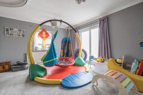 Bedroom Seven/Recep