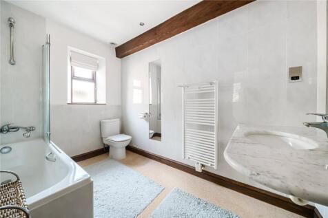 En Suite Bathroom