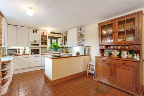 Breakfasting Kitchen