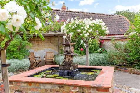 Front Garden Detail