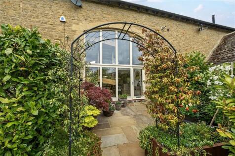 Rear Courtyard