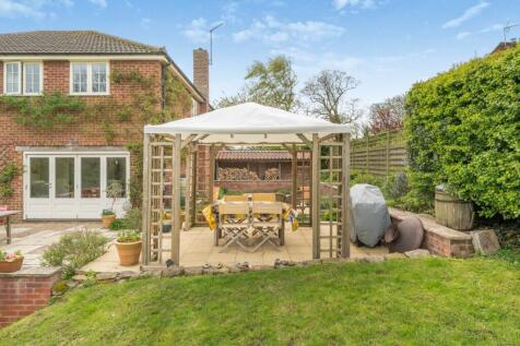 Al Fresco Dining