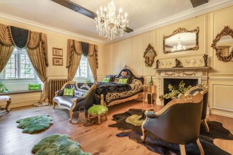 Principal Bedroom