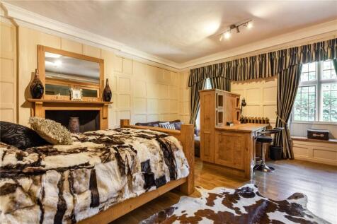 Double Bedroom 4