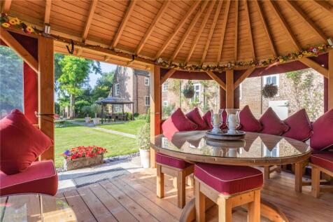 Summer House