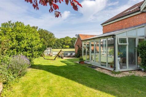 Garden Surrounds