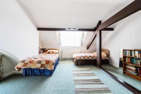Third Floor Twin