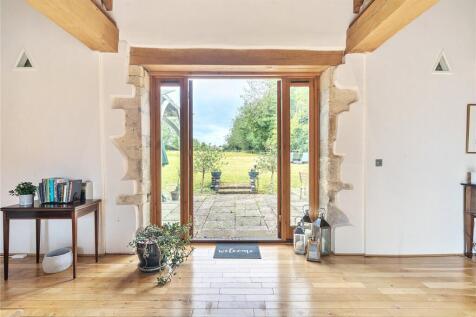 Sitting/Dining Room