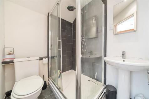 Bedroom Two En Suite