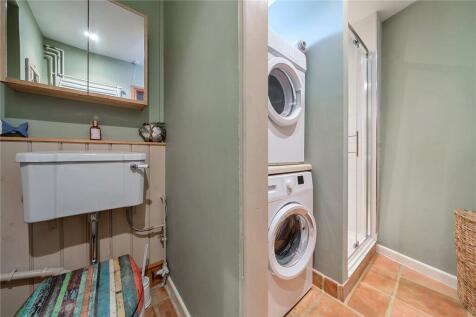 Groundfloor Bathroom