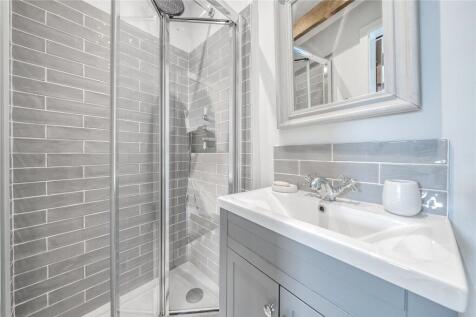 Bedroomthree Ensuite