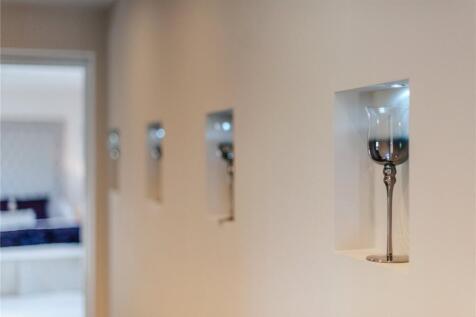 Feauture Lighting
