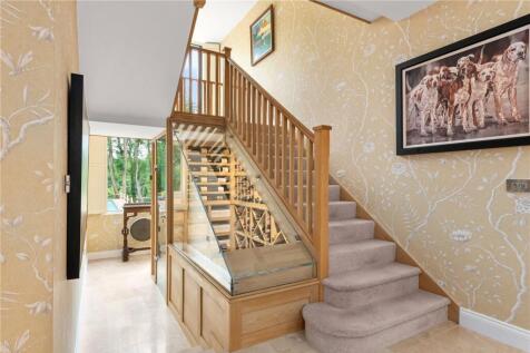 Hall &amp; Wine Room