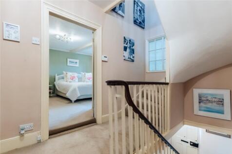 2nd Floor Landing
