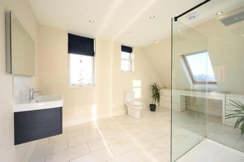 En Suite Shower