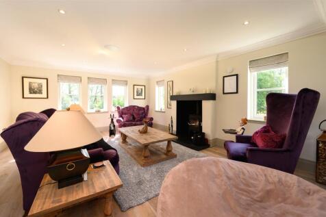 Sitting Dining Room