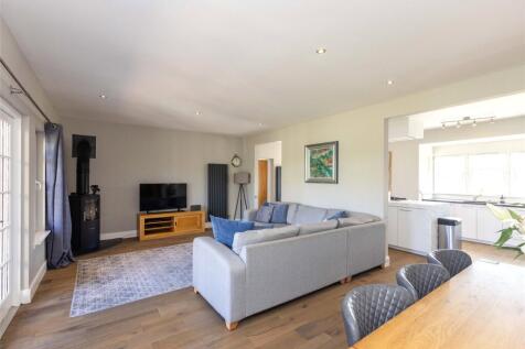 Dining/Sitting Room