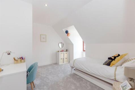 Double Bedroom 4