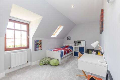 Double Bedroom 5