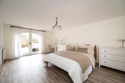 Gf Dbl Bedroom