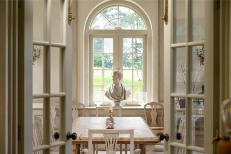 Orangery/Dining Room