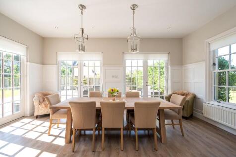 Breakfast Room