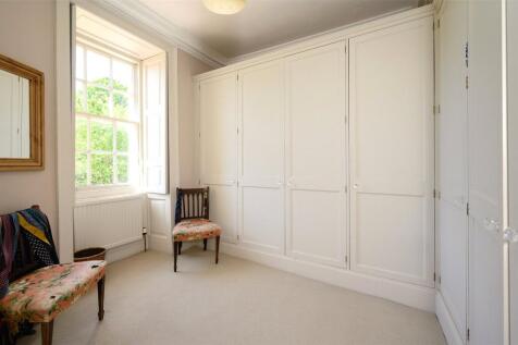 Walk In Wardrobe
